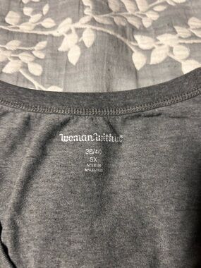 Bundle Grey & Dark Pink tank top
